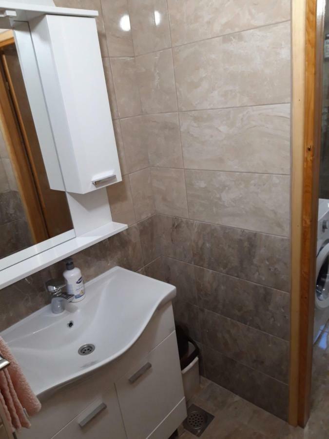 Apartman Milos Требинье Экстерьер фото