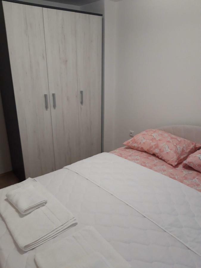 Apartman Milos Требинье Экстерьер фото